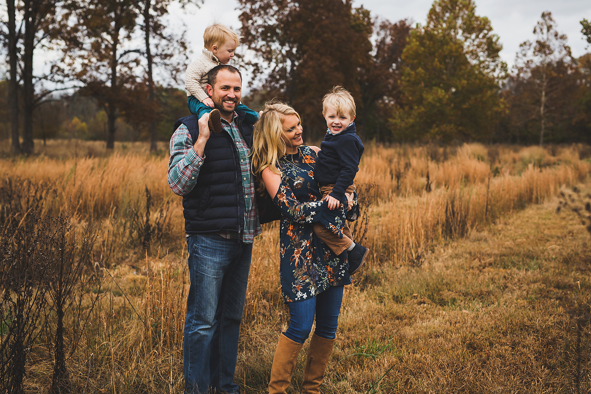 Outdoor Family Sessions | Indianapolis Photographer | casey and her camera