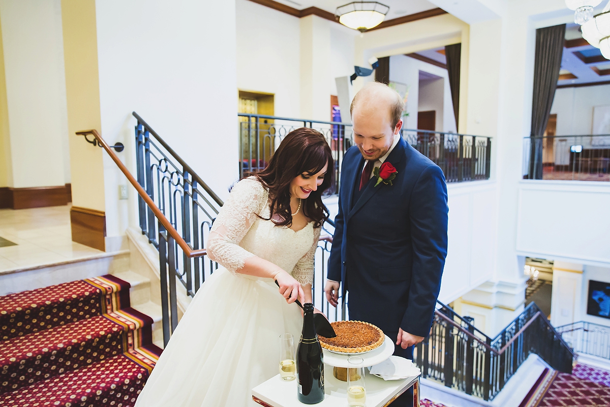 Indianapolis State House Elopement | Indianapolis Elopement Photographer | casey and her camera