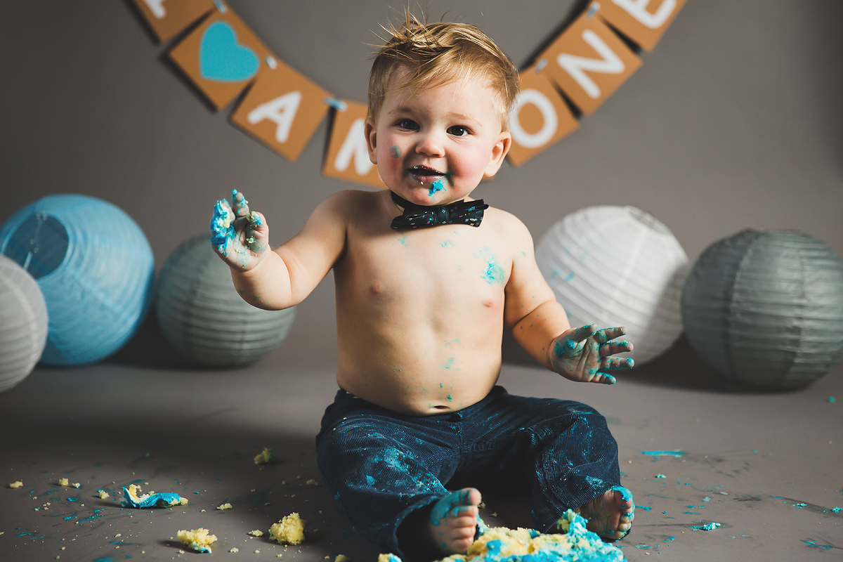 One Year Cake Smash | Cake Smash Boy | Indianapolis Photographers | casey and her camera