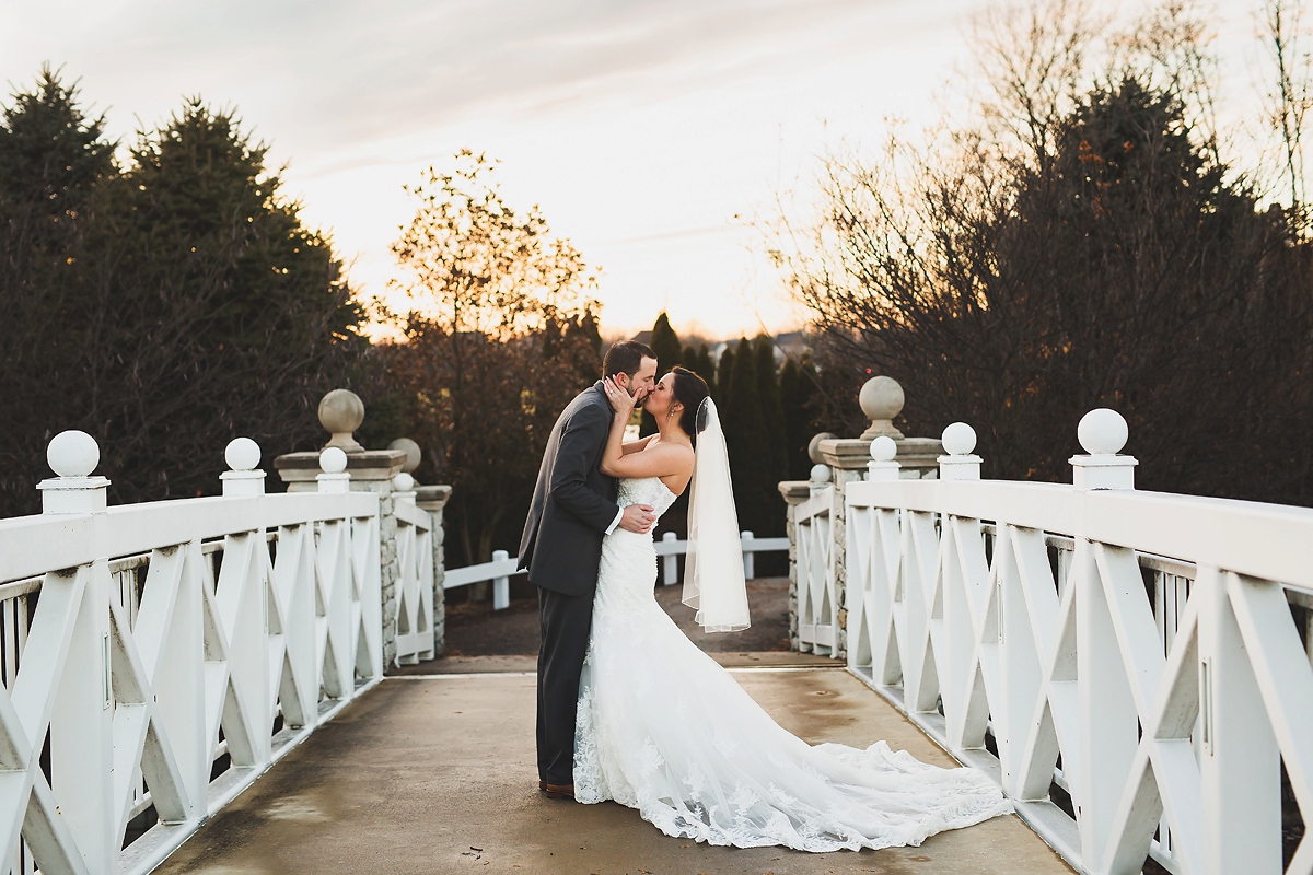 Winter Bridgewater Club Wedding | Carmel Wedding Photographers | casey and her camera