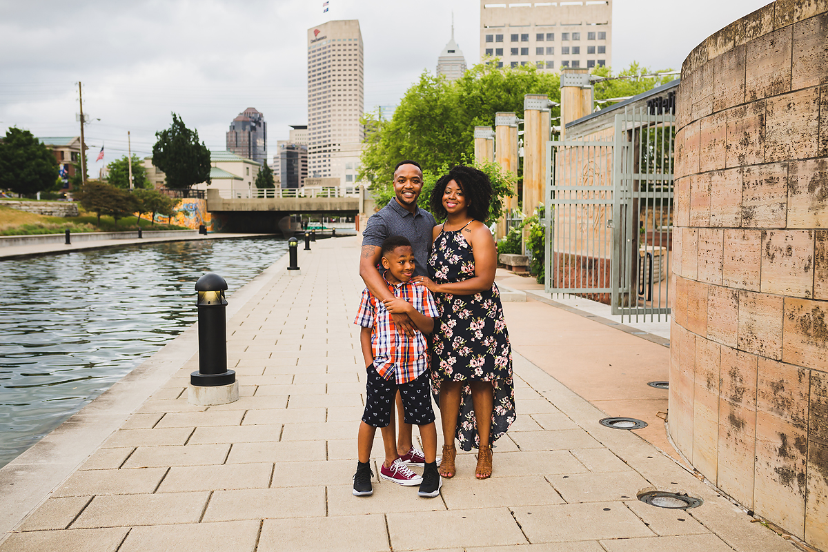 Indianapolis Canal Walk Family Session | Indianapolis Family Photographers  | casey and her camera