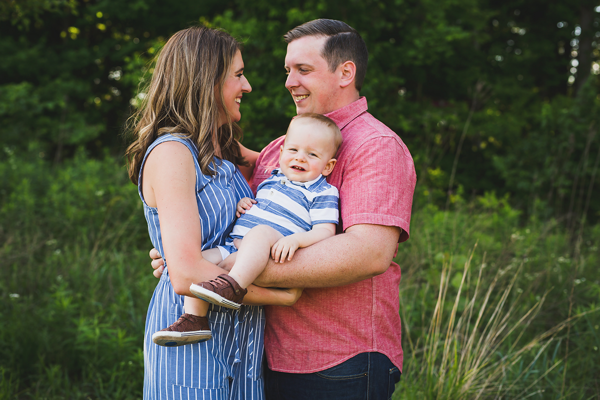 Lifestyle Cake Smash | Indianapolis Lifestyle Photographer | Flat Fork Creek Park Family Session | casey and her camera