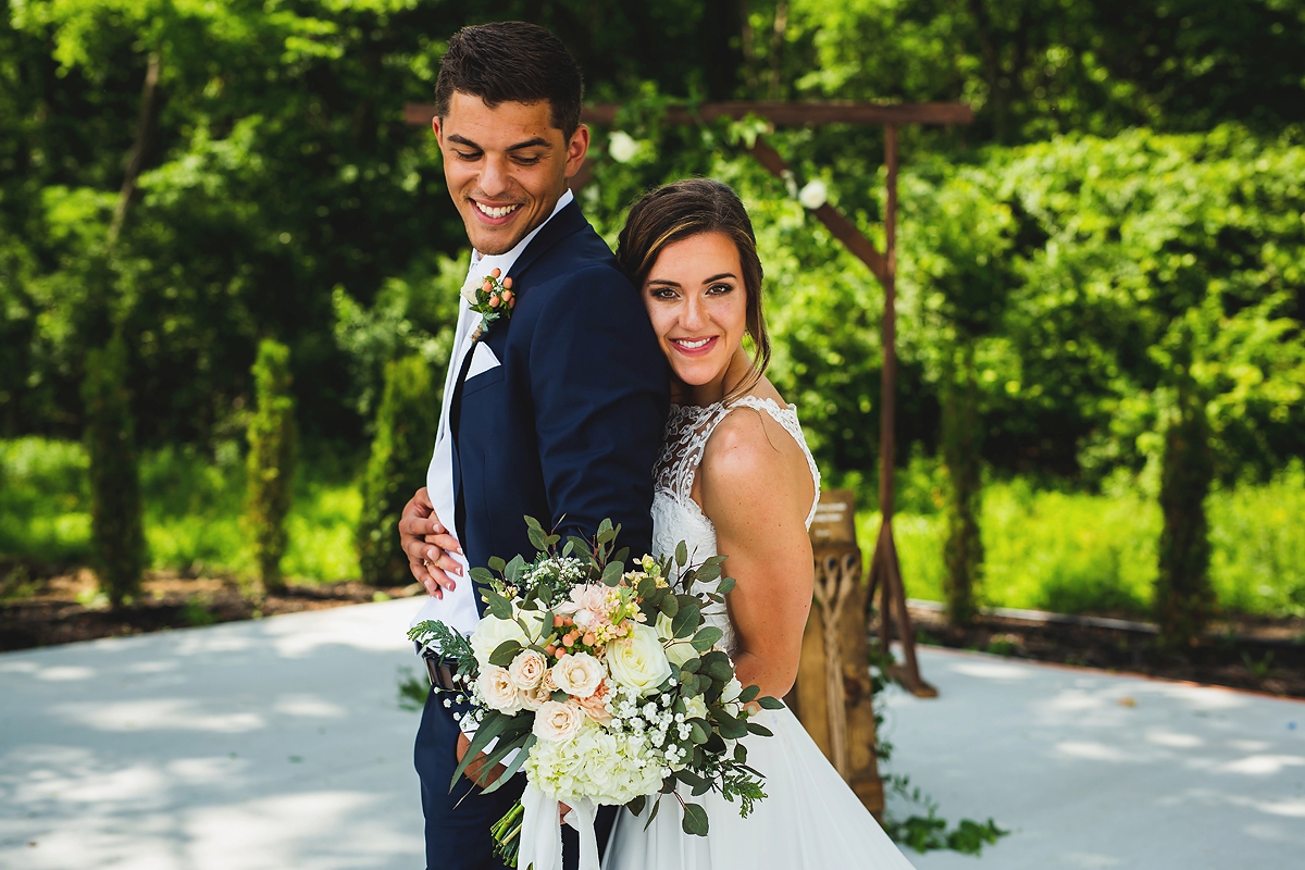 Indianapolis Wedding Photographer | Daniel's Vineyard Wedding | casey and her camera