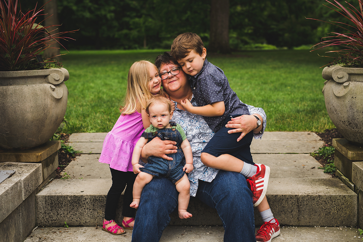 Extended Family Session at Newfields | Indianapolis Family Photographer | casey and her camera 