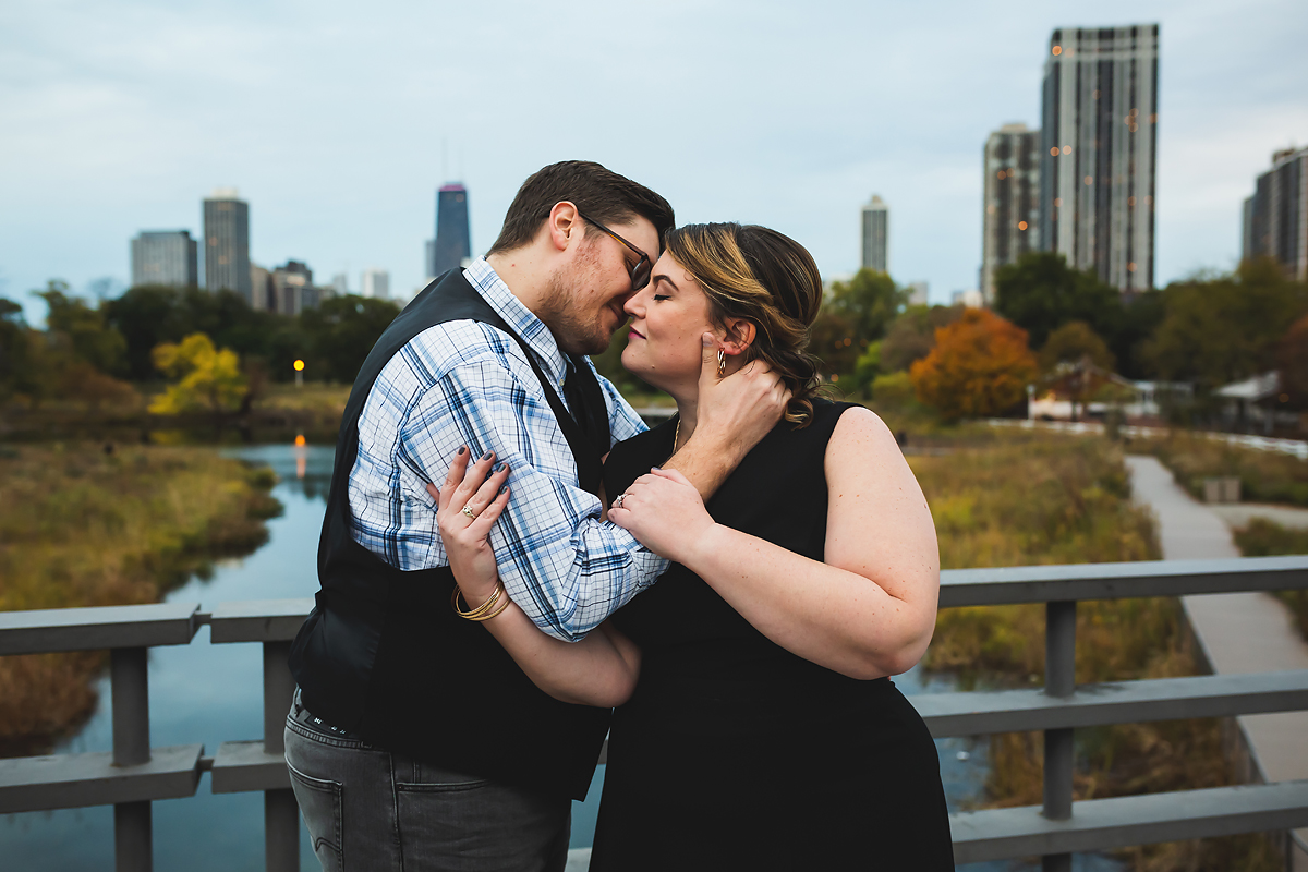 Bucktown Chicago Engagement Session | Indianapolis Wedding Photographer | casey and her camera