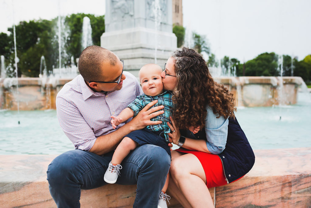 Obelisk Square Family Session | Indianapolis Milestone Session | casey and her camera