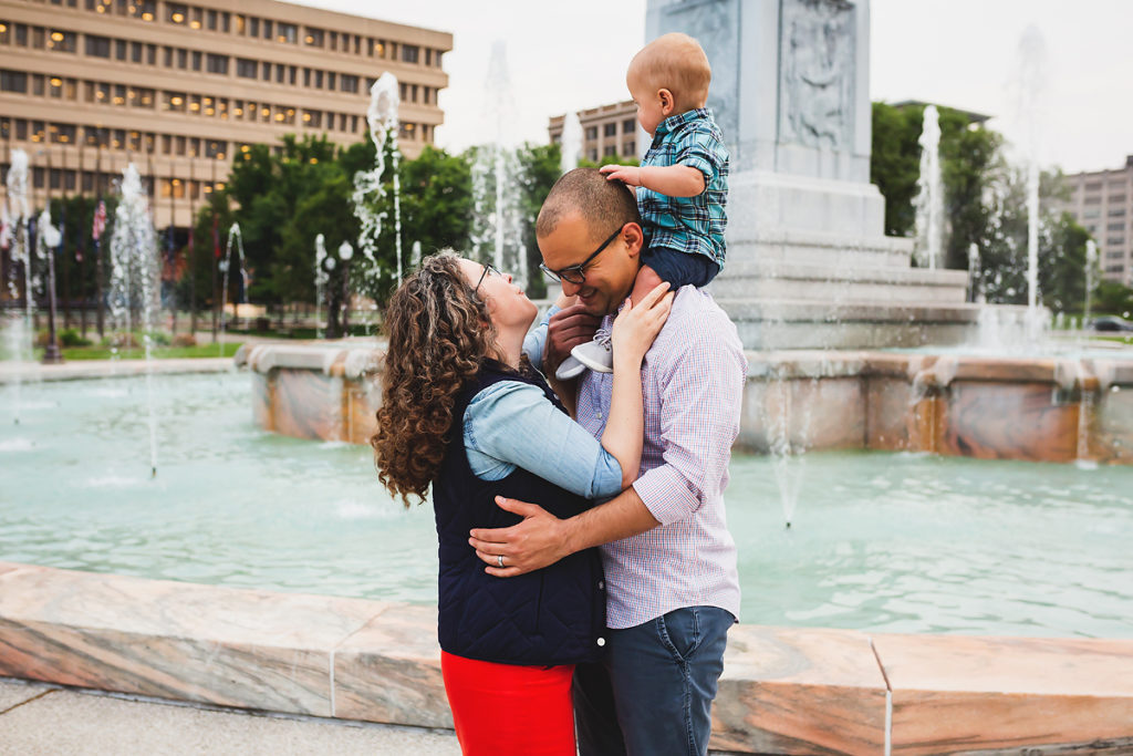 Obelisk Square Family Session | Indianapolis Milestone Session | casey and her camera