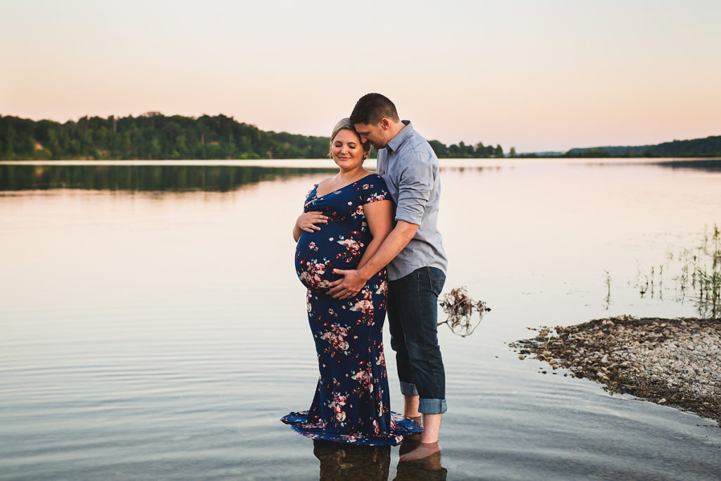 Eagle Creek Maternity Session | Indianapolis Maternity Photographers | casey and her camera