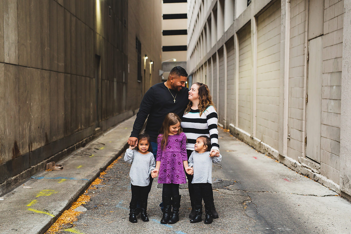 Downtown Indy Family Session | Indianapolis Photographer | casey and her camera