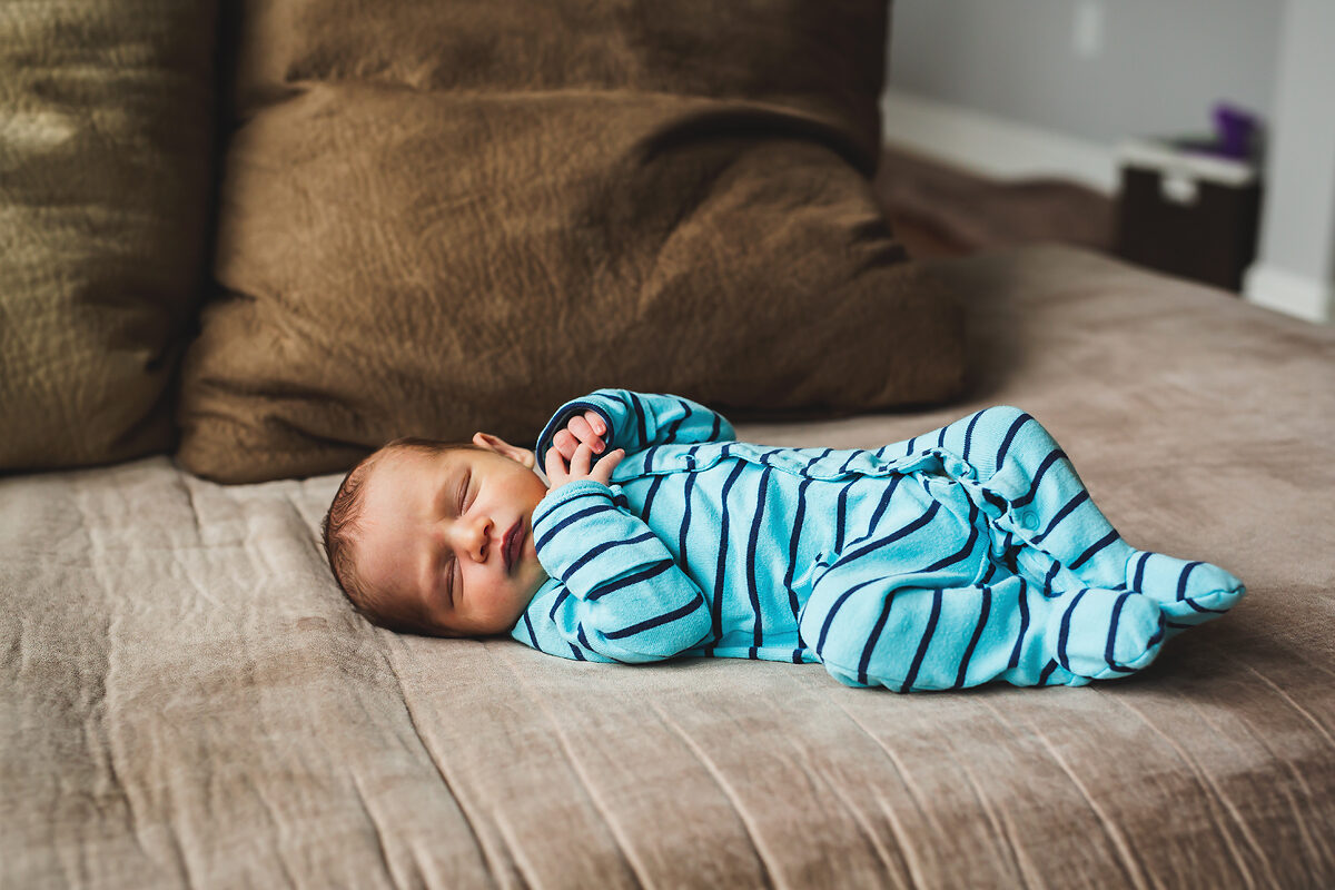 Lifestyle Newborn Session | Michigan Newborn Photographer | casey and her camera
