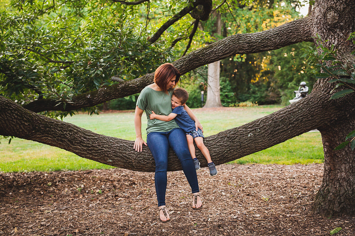 Newfields Mommy and Me Session | Indianapolis Family Photographers | casey and her camera