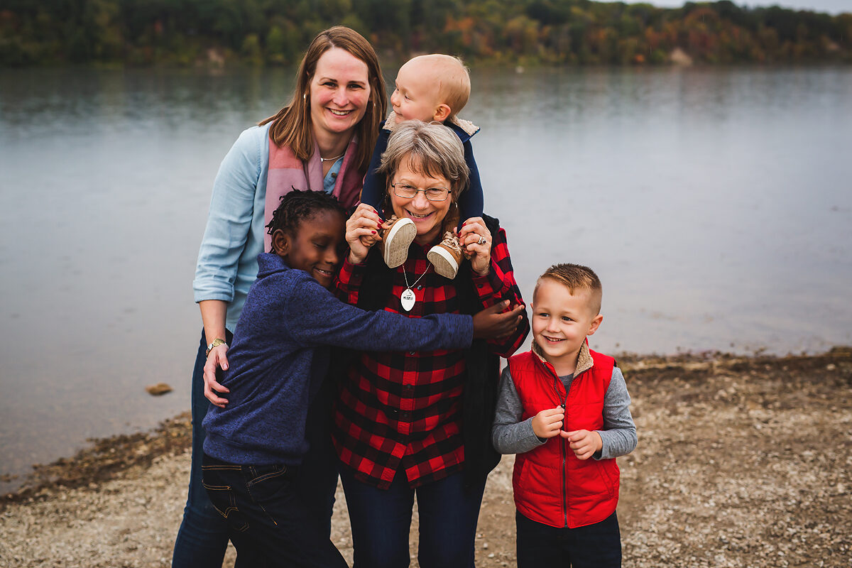 Family of Five | Eagle Creek Park Family Photography | casey and her camera