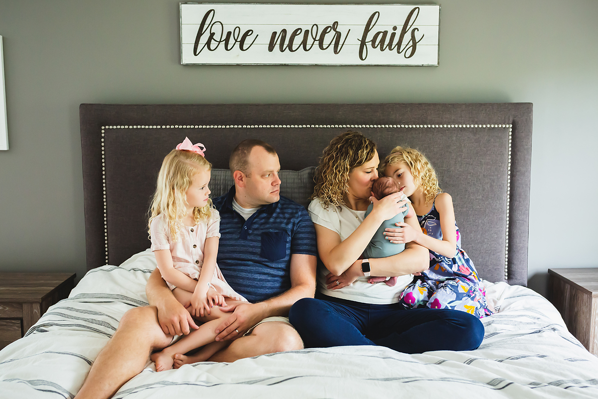 Indianapolis Newborn Photography | Newborn Lifestyle Session | casey and her camera