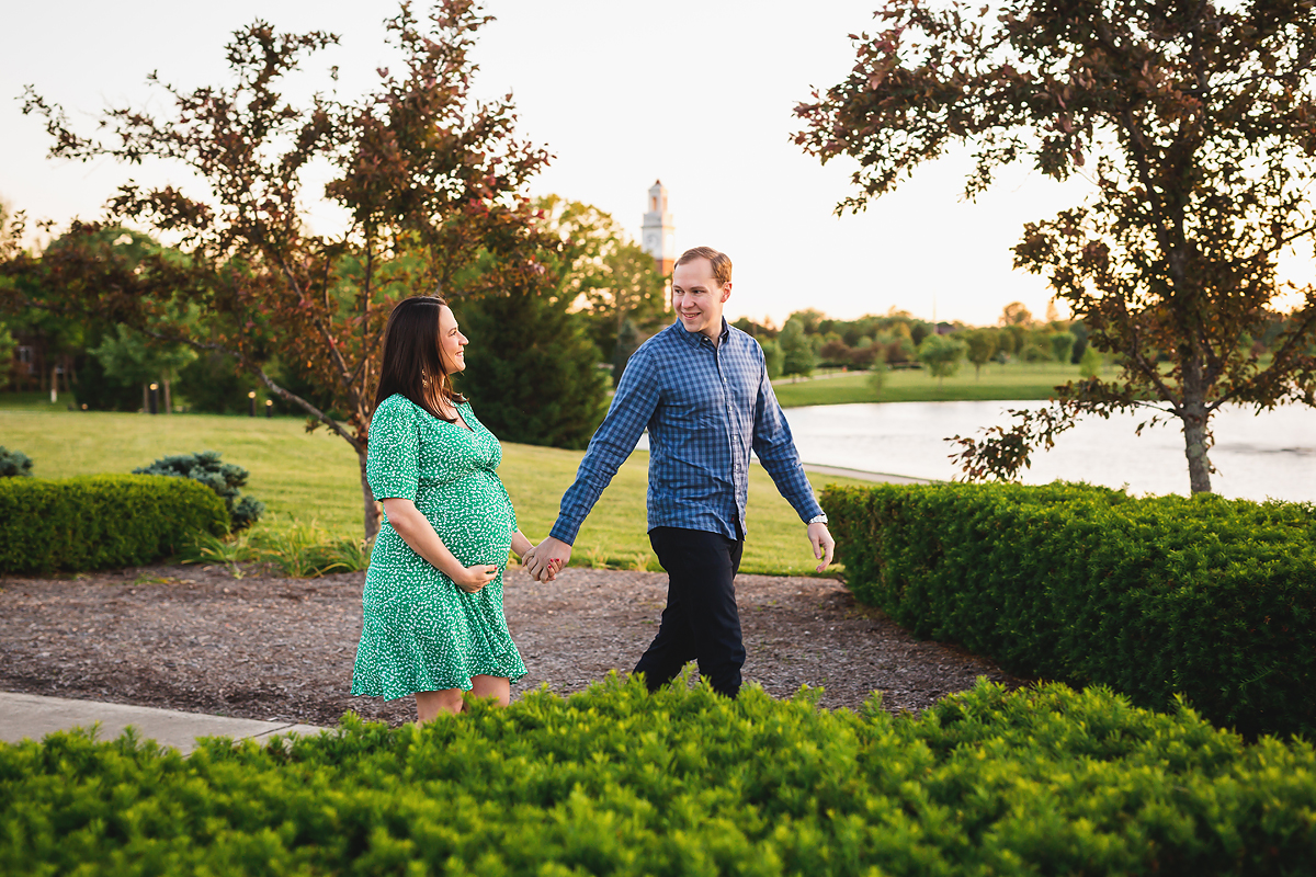 Coxhall Gardens Maternity Session | Indianapolis Maternity Photographer | casey and her camera