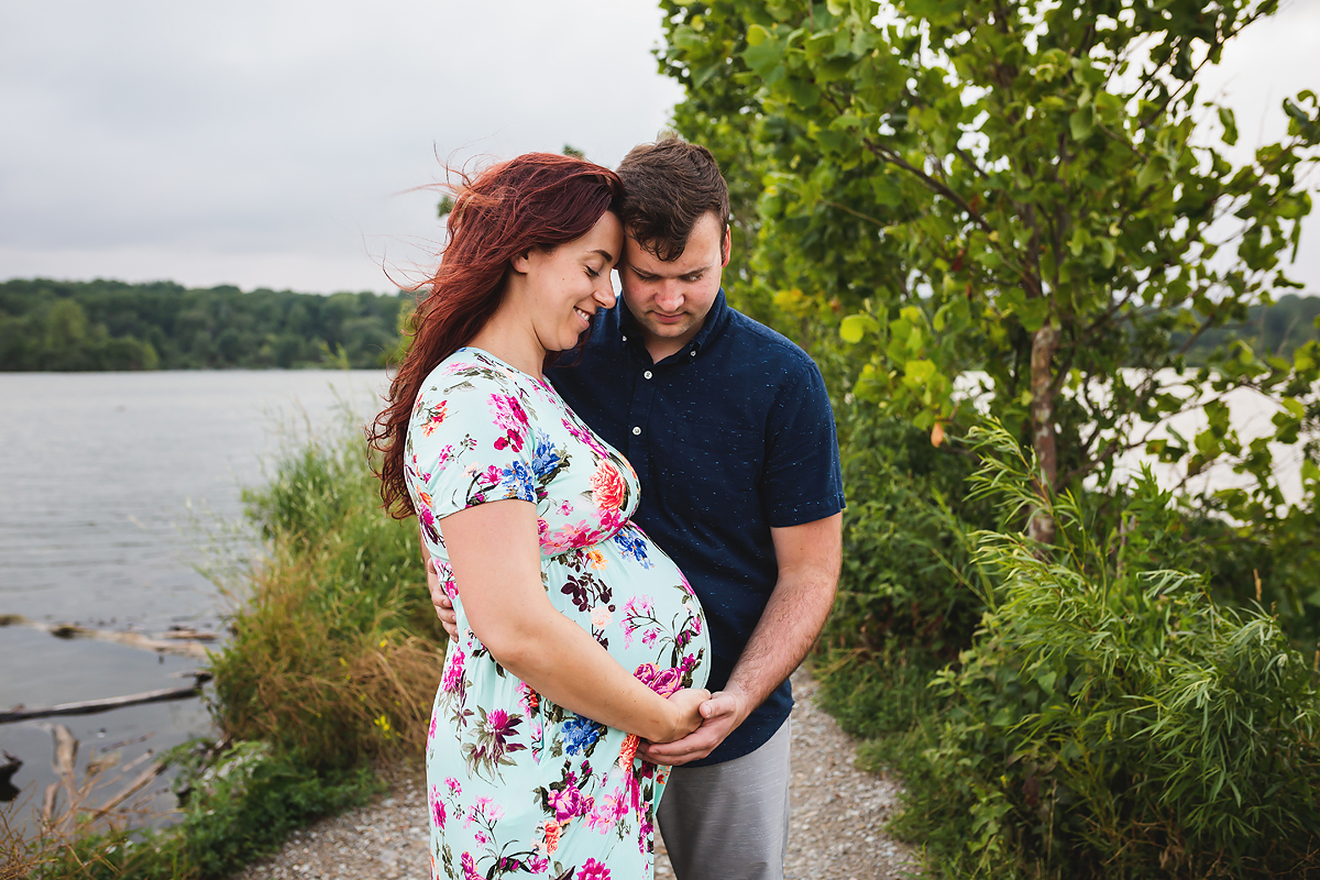Eagle Creek Park Maternity Session | Indianapolis Maternity Photography | casey and her camera