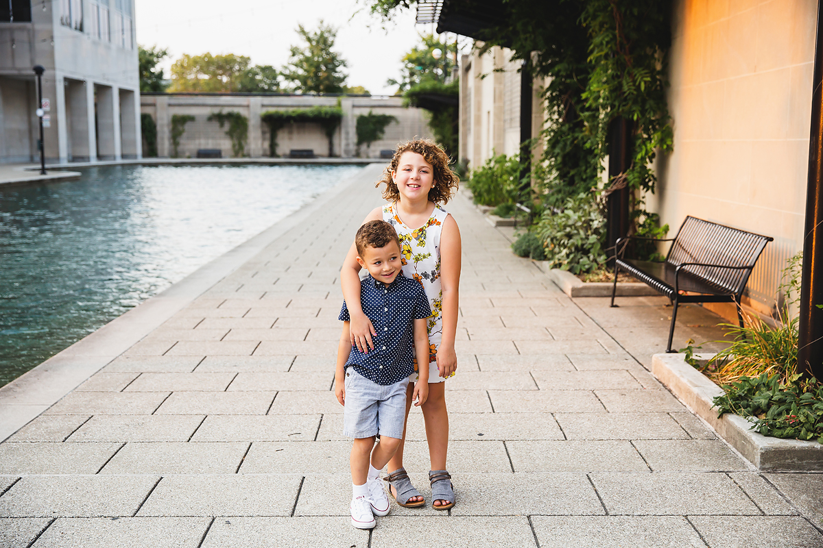 Indianapolis Canal Walk Family Session | Downtown Indianapolis Family Session | Indianapolis Family Photographer | casey and her camera