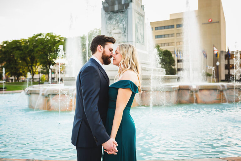 Downtown Indianapolis Engagement Session | Indianapolis Engagement
