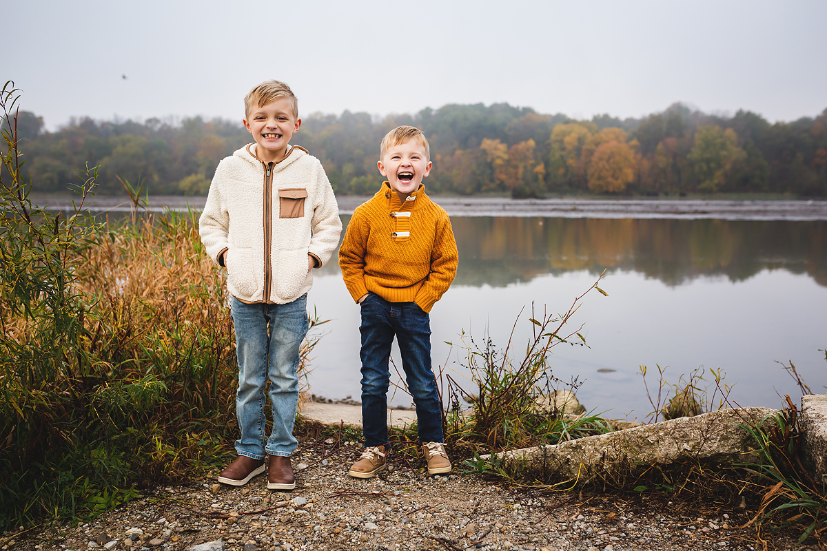 Fall Family Photos at Eagle Creek Park | Zionsville Family Photographer | Indianapolis Family Photographer | casey and her camera