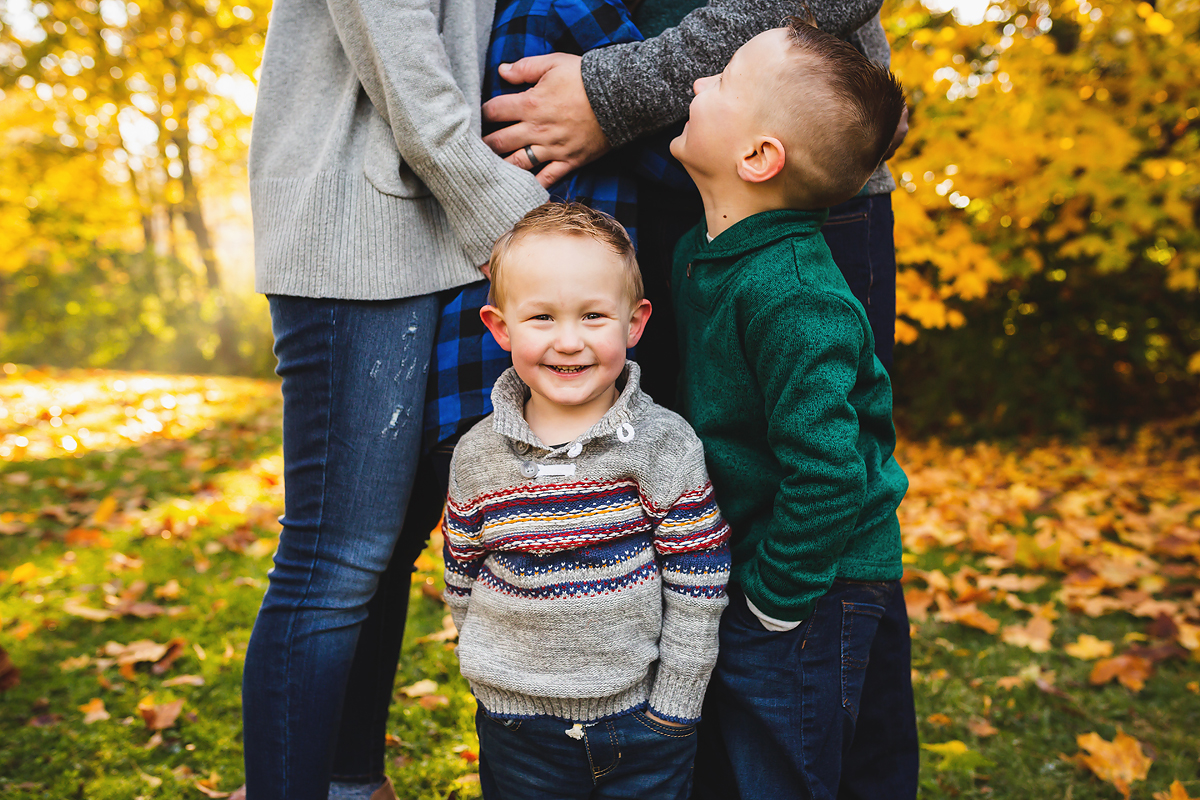 Fall Family Photos at Home | Christmas Lifestyle Session | Indianapolis Lifestyle Photographer | casey and her camera