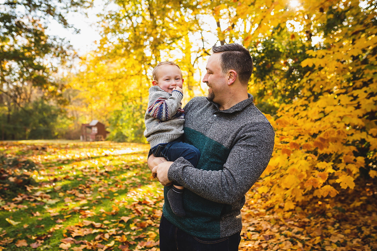 Fall Family Photos at Home | Christmas Lifestyle Session | Indianapolis Lifestyle Photographer | casey and her camera